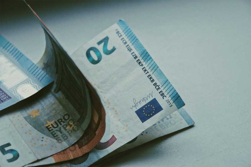 Πίνακες με τα νέα κατώτατα ημερομίσθια, μισθούς, ωρομίσθια από την 1η Απριλίου 2023